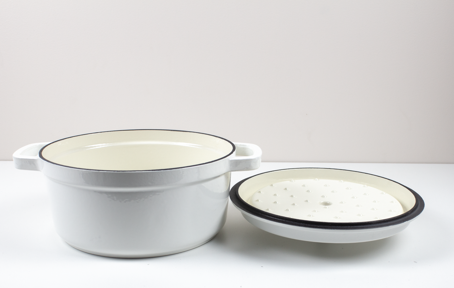 Enameled Cast Iron Pot Premium 4-Layer Coating Casserole 24cm (White)